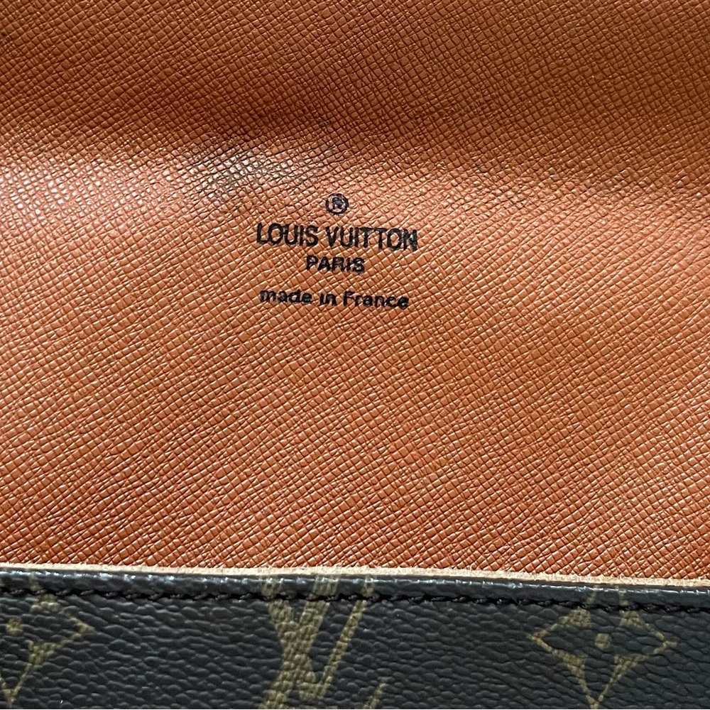 Louis Vuitton
with Tan Leather Strap
Musette Tango Short Shoulder Bag Brown
🤎🤎🤎 - Picture 3 of 14